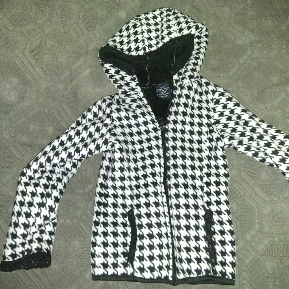 Girls black an white extra small cute jacket